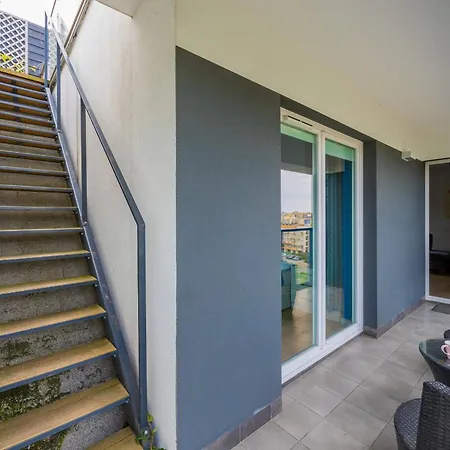 With Terrace & Parking By Renters Apartament Warszawa