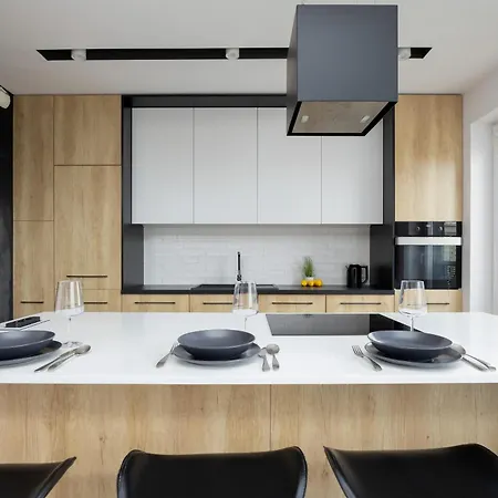 Apartment With Terrace & Parking By Renters Warsaw